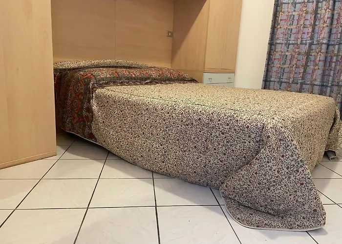 Alojamento de Acomodação e Pequeno-almoço Le Palme 3*