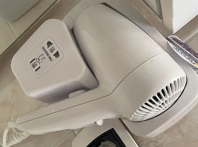 Alojamento de Acomodação e Pequeno-almoço Le Palme